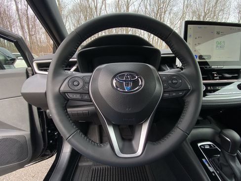 Certified 2025 Toyota Corolla SE image 34