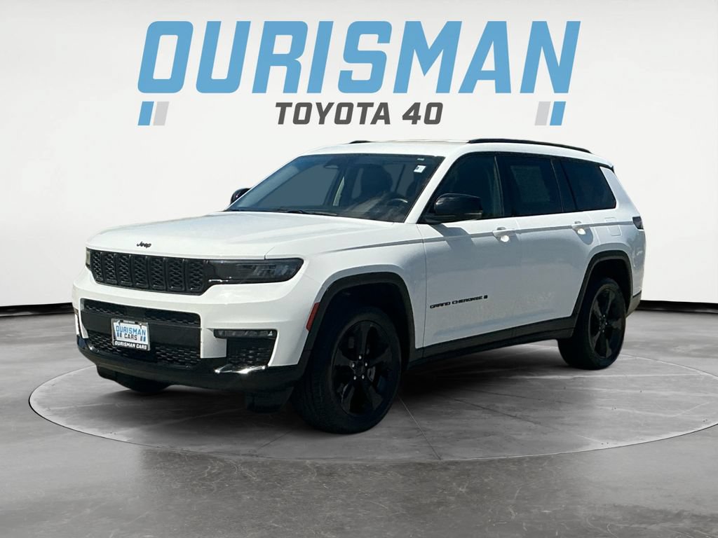 Used 2023 Jeep Grand Cherokee L Limited w/ Black Appearance Package RWD image 3