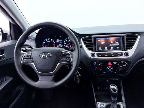 Used 2021 Hyundai Accent SEL FWD image 5