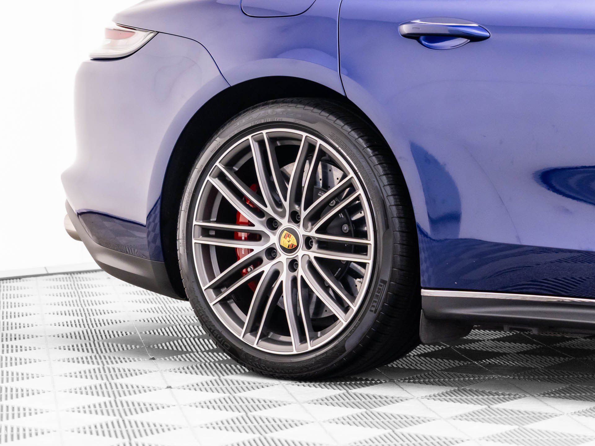 Certified 2023 Porsche Panamera Turbo S Executive AWD/4WD image 35