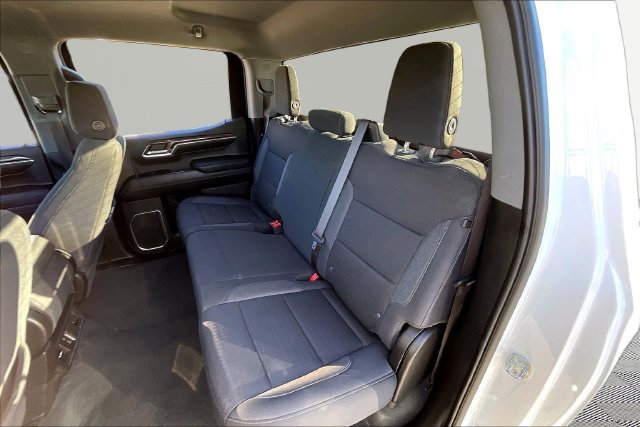 Used 2023 Chevrolet Silverado 1500 LT AWD/4WD image 16