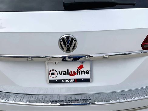 Used 2018 Volkswagen Atlas SEL w/ R-Line Package FWD image 33