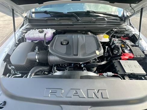 New 2026 RAM 1500 4x4 Quad Cab image 26