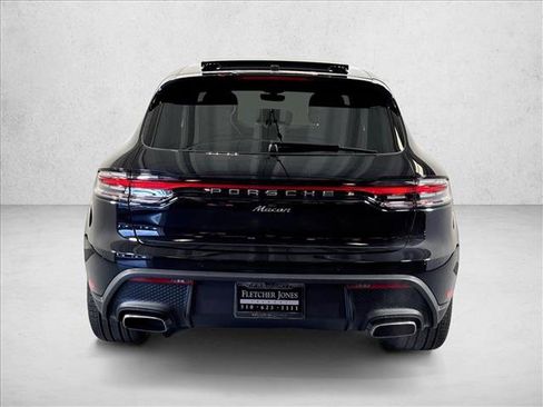 Used 2026 Porsche Macan AWD/4WD image 10