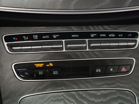 Used 2023 Mercedes-Benz E 53 AMG 4MATIC Cabriolet image 31