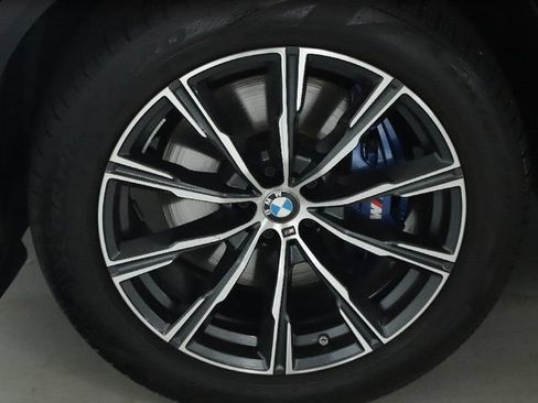 Used 2023 BMW X5 xDrive40i w/ M Sport Package AWD/4WD image 41