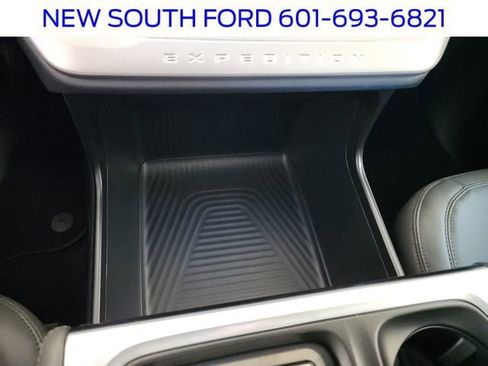 New 2026 Ford Expedition Active image 35