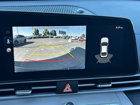 Used 2023 Hyundai Elantra Limited w/ Preferred Accessory Package FWD image 19