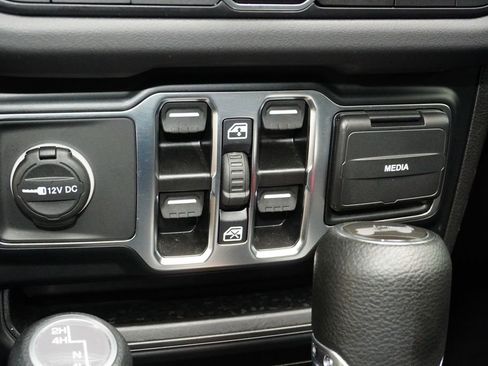 Used 2024 Jeep Wrangler Sahara w/ Technology Group image 26