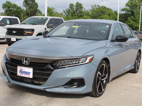 Used 2022 Honda Accord Sport image 4