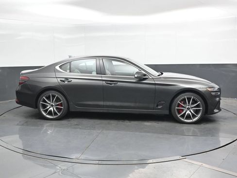 Used 2025 Genesis G70 2.5T AWD/4WD image 4