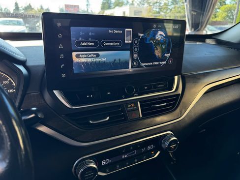 Used 2023 Nissan Altima 2.5 SL FWD image 23