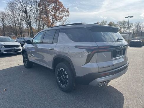 New 2026 Chevrolet Traverse Z71 w/ Enhanced Driving Package AWD/4WD image 3