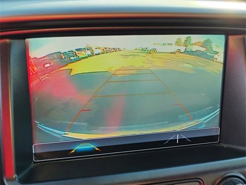 Used 2018 Chevrolet Colorado Z71 image 3