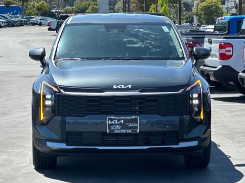 New 2026 Kia Sportage LX image 9