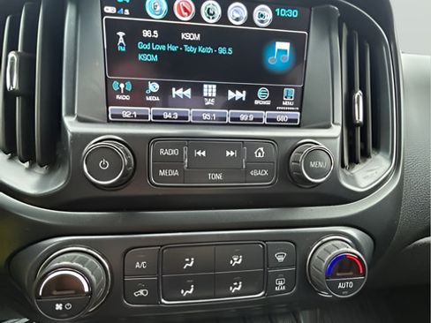 Used 2018 Chevrolet Colorado ZR2 AWD/4WD image 22