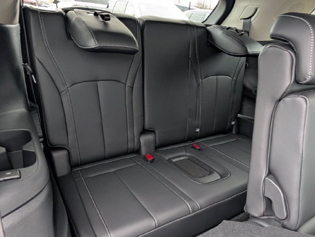 Used 2026 INFINITI QX60 Luxe w/ Family Package AWD/4WD image 8