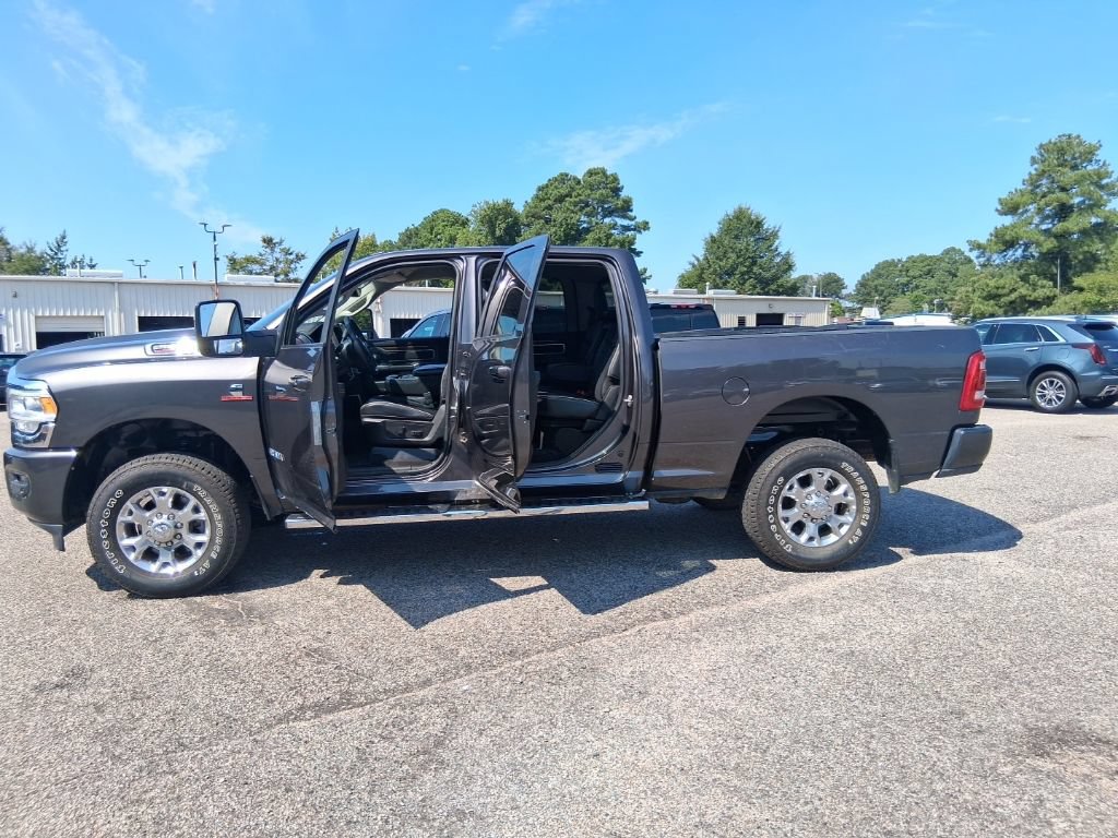 Used 2024 RAM 2500 Laramie w/ Safety Group AWD/4WD image 19