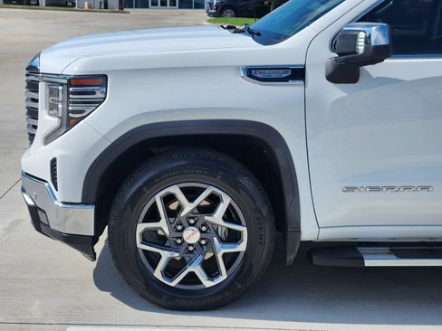 Used 2024 GMC Sierra 1500 SLT RWD image 10
