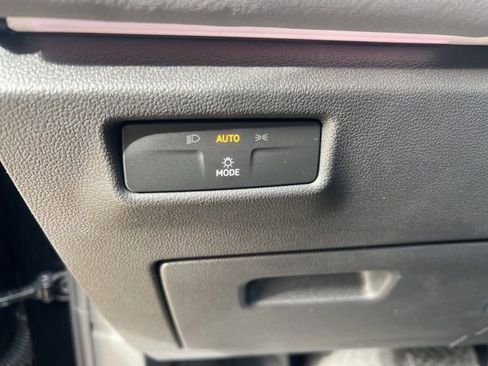 New 2026 Volkswagen Tiguan SE AWD/4WD image 13