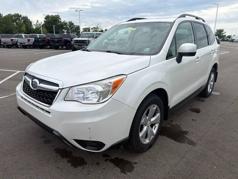 Used 2015 Subaru Forester 2.5i Premium w/ All-Weather Package AWD/4WD image 2
