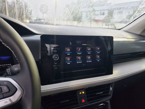 New 2026 Volkswagen Taos S image 8