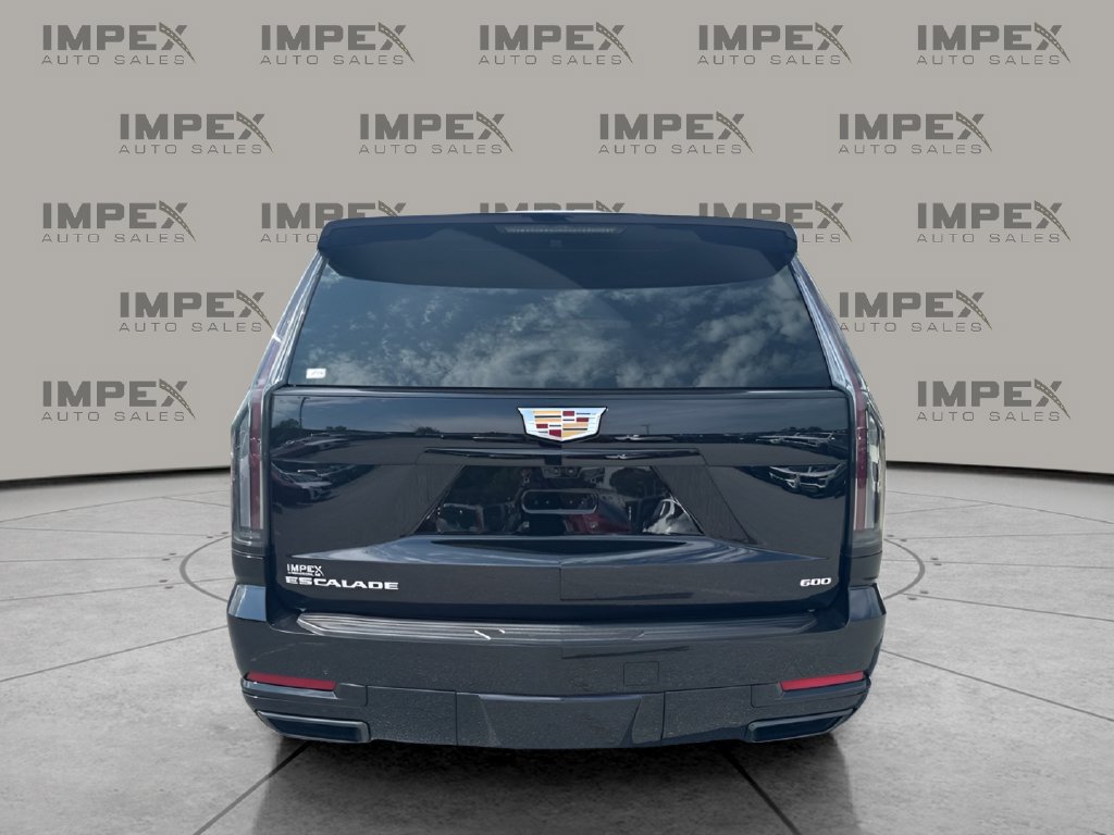 Used 2025 Cadillac Escalade Sport AWD/4WD image 4