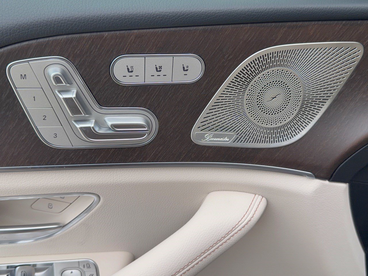 New 2027 Mercedes-Benz GLS 450 4MATIC image 16