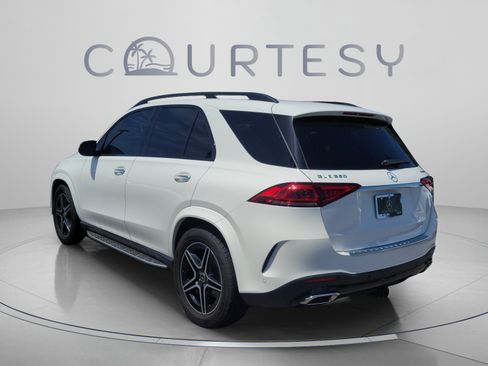 Used 2021 Mercedes-Benz GLE 350 4MATIC image 2