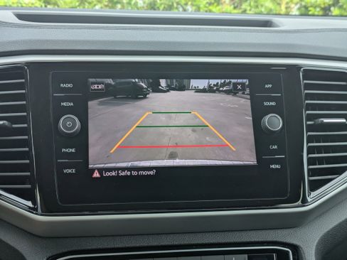 Certified 2023 Volkswagen Atlas SE FWD image 22