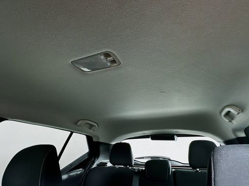 Used 2019 Nissan Kicks SV FWD image 20