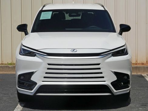 Used 2025 Lexus TX 500h AWD w/ Technology Package image 47