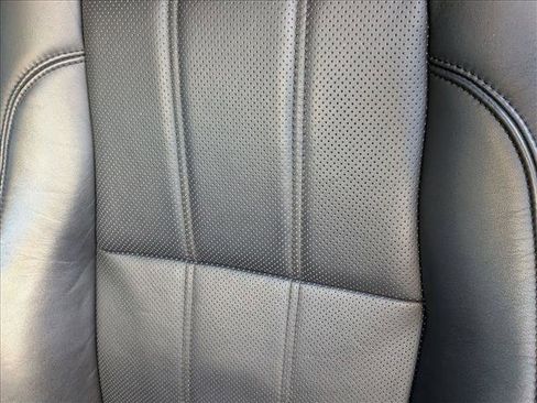 Used 2017 Land Rover Range Rover HSE image 13