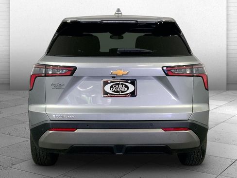 Used 2026 Chevrolet Equinox LT FWD image 3