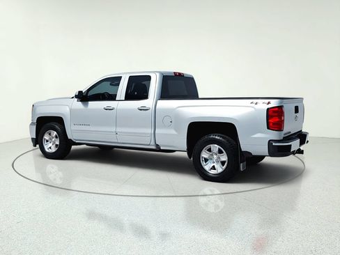 Used 2018 Chevrolet Silverado 1500 LT w/ Trailering Package AWD/4WD image 6