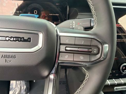 New 2026 GMC Acadia Denali w/ Super Cruise Package FWD image 27