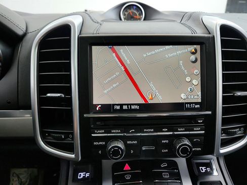 Used 2016 Porsche Cayenne GTS AWD/4WD image 19