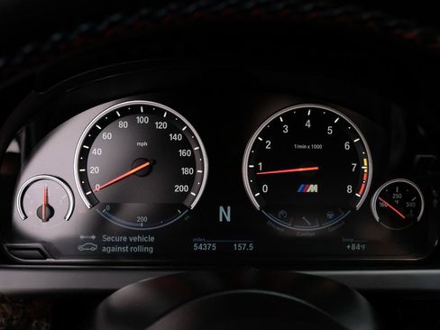 Used 2017 BMW M6 Coupe RWD image 21