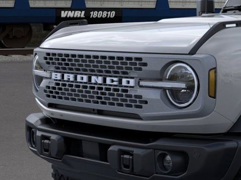 New 2026 Ford Bronco Badlands AWD/4WD image 19