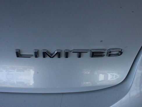 Used 2023 Toyota Crown Limited image 65