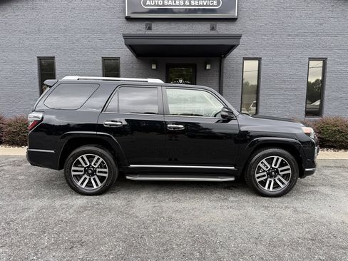 Used 2016 Toyota 4Runner Limited AWD/4WD image 4