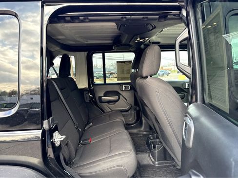 Certified 2023 Jeep Wrangler Unlimited Sport image 9