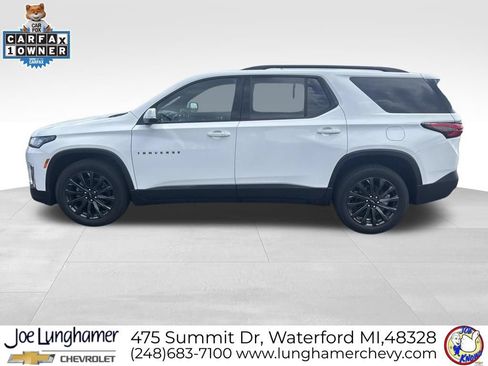 Used 2023 Chevrolet Traverse RS w/ LPO, Floor Liner Package AWD/4WD image 7