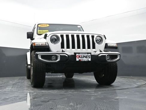 Used 2021 Jeep Wrangler Unlimited Sahara w/ Uconnect 4C Nav & Sound Group AWD/4WD image 56
