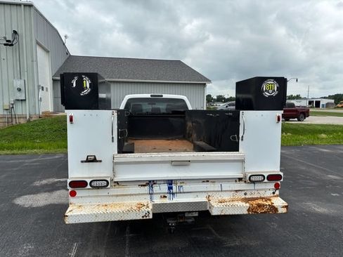 Used 2015 Ford F550 4x4 Crew Cab Super Duty image 5