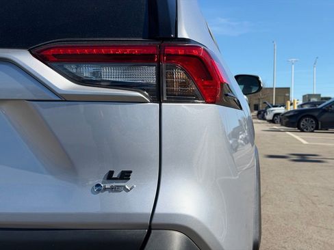 Used 2025 Toyota RAV4 LE image 17