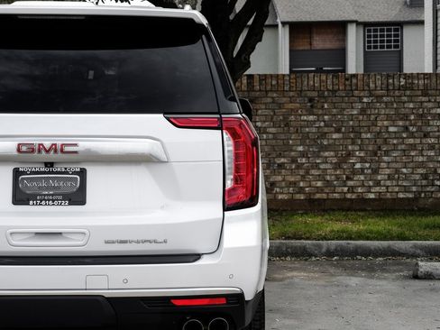 Used 2022 GMC Yukon XL Denali image 62