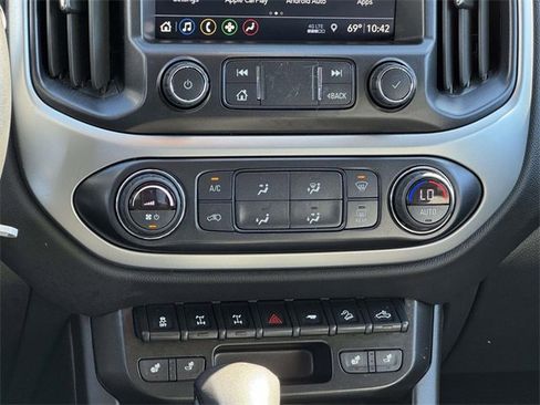 Used 2022 Chevrolet Colorado ZR2 image 15