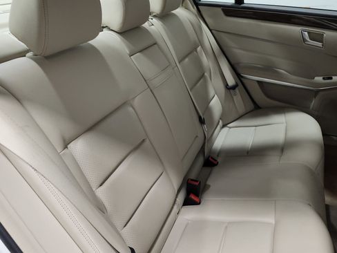 Used 2015 Mercedes-Benz E 350 4MATIC Sedan image 21