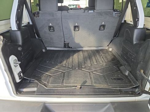 Used 2021 Jeep Wrangler Unlimited Sport S image 19